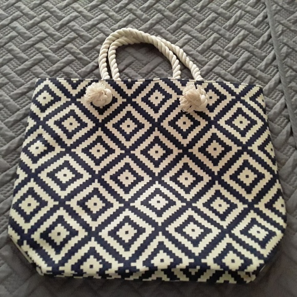 Summer & Rose Canvas Beach Tote - Picture 3 of 6